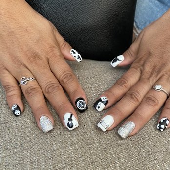 Hollywood Nails & Salon - Nail Salons Near Me - Bakersfield, California