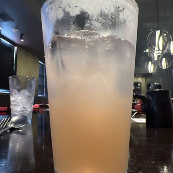 P.F. Chang's - I'm on my third strawberry lemonade. This stuff is good. And it's free refills. - Chinese Near Me - Mission Viejo, California