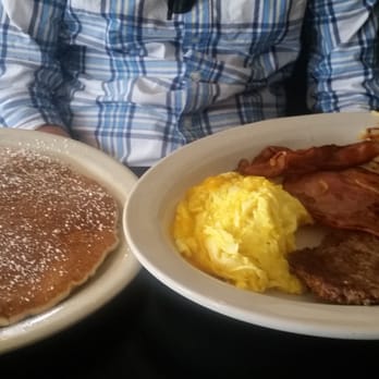 Shorty's Diner - Sampler! - Diners Near Me - Williamsburg, Virginia Shorty's Diner - Sampler! - Diners Near Me - Williamsburg, Virginia