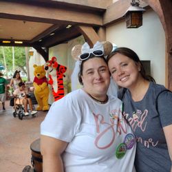Elizabeth Baker - Evolution Travel - Tiger and Pooh Bear at Walt Disney World in Magic Kingdom