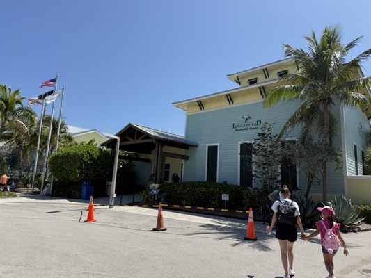 Loggerhead Marinelife Center by null