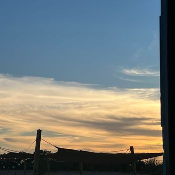 Smithville Brewing Company - a view of the sunset - Brewpubs Near Me - Smithville, Texas Smithville Brewing Company - a view of the sunset - Brewpubs Near Me - Smithville, Texas