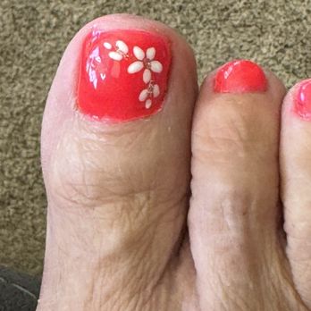 Happy Nails Salon - Horrible peficure - Nail Salons Near Me - Redding, California