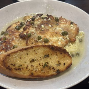Hillside Fine Grill - Chicken piccata - Steakhouses Near Me - Highland Village, Texas Hillside Fine Grill - Chicken piccata - Steakhouses Near Me - Highland Village, Texas