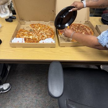 Chicago Pizza - LARGE is a 14 inch - Pizza Near Me - San Leandro, California Chicago Pizza - LARGE is a 14 inch - Pizza Near Me - San Leandro, California
