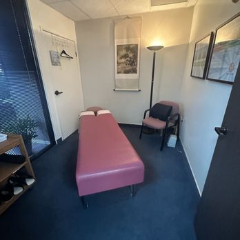 Frank Kam, DC - Chiropractors Near Me - Glendale, California Frank Kam, DC - Chiropractors Near Me - Glendale, California
