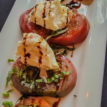 Hearthstone Restaurant - Heirloom Tomatoes & burrata - New American Near Me - Breckenridge, Colorado