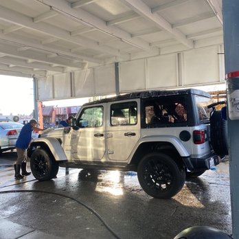 Richmond Hand Car Wash - Cleaning up my Jeep - Car Wash Near Me - Richmond, California