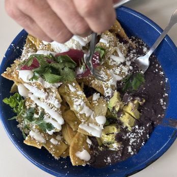 Buen Dia - Chilaquiles Verdes - Mexican Near Me - El Paso, Texas Buen Dia - Chilaquiles Verdes - Mexican Near Me - El Paso, Texas