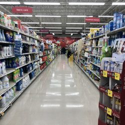 Hannaford Supermarket