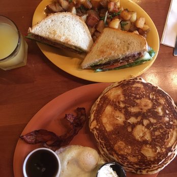 Squeeze In - Breakfast & Brunch Near Me - Modesto, California Squeeze In - Breakfast & Brunch Near Me - Modesto, California