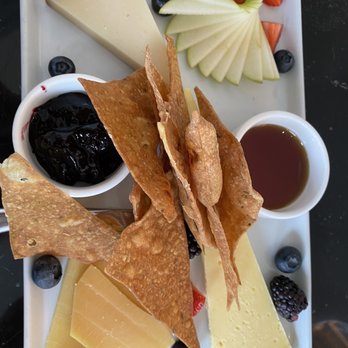 Amuse Restaurant - New American Near Me - Richmond, Virginia