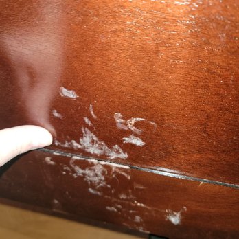 M--a M-n M----g - Unwrapped headboard - Movers Near Me