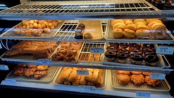 Baker's Pride Bakery by null