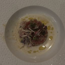Tuna tartare tasting menu