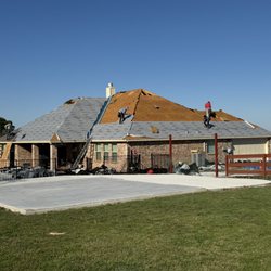 Bravo Roofing & Gutters