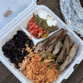 Baja Fresh - Steak fajitas, steak is so dry I thought they accidentally gave chicken breast, dry rice, brown guac. Had to throw away bc couldn't eat it. - Mexican Near Me - Rockville, Maryland