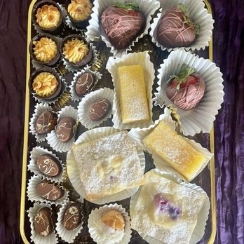 Candy and Confections by Lisa Stoudt - Bakeries Near Me - Reading, Pennsylvania Candy and Confections by Lisa Stoudt - Bakeries Near Me - Reading, Pennsylvania