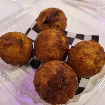 Kuma - Toppingless remade takoyaki. No bueno. - Ice Cream & Frozen Yogurt Near Me - San Antonio, Texas