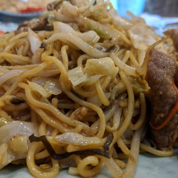 Ramen Bones - Ramen Bones got it going on with their Beef Fried Noodles! Buggah is Winnah's! #killahgrindz - Noodles Near Me - Kapolei, Hawaii