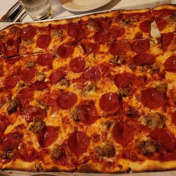 Calderone Club - Pizza, thin crust. It was really good. Not the "traditional" Italian pizza though, I think. - Pizza Near Me - Milwaukee, Wisconsin
