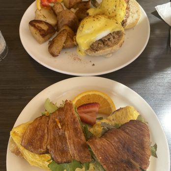 Sweet E's Cafe - Cafes Near Me - Honolulu, Hawaii