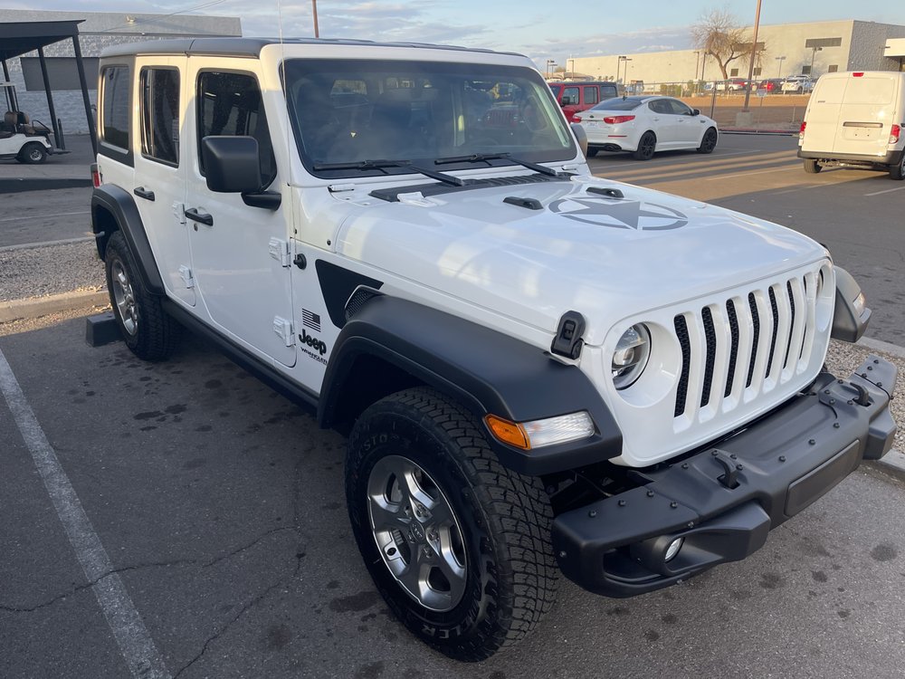 MOORE CHRYSLER JEEP Updated September 2024 63 Photos & 399 Reviews 8600 W Bell Rd, Peoria