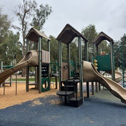 Hurless Barton Park - 5-12 playground