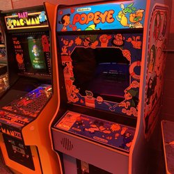 Klassic Arcade 2.0 - Popeye and Baby Pac-Man.