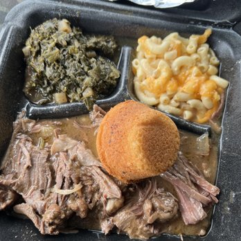 Marlo's Backyard BBQ - Pot roast Greens and Mac. Everything is so flavorful definitely no bland seasoning.14$. - Barbeque Near Me - Canton, Mississippi