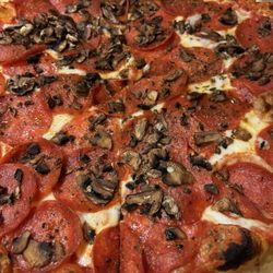 Versalia Pizza Kendall Yards - Pepperoni and Mushroom Pizza