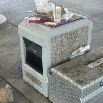 QuickChek - Overflowing garbage - Convenience Stores Near Me - Saugerties, New York