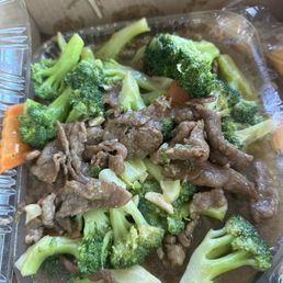 Broccoli beef very generous with the servings. I looks like that because we had eat some already Broccoli beef very generous with the servings. I looks like that because we had eat some already