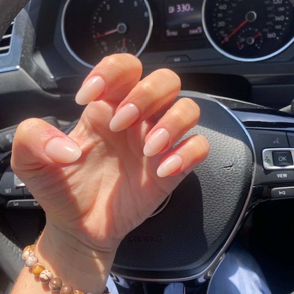 Salon Dahlia - Hair Salons Near Me - Miami, Florida Salon Dahlia - Hair Salons Near Me - Miami, Florida