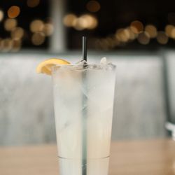 Paula Deen's Family Kitchen - LEMONADE