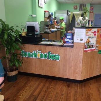 Sunshine Ice - Front counter is nice! - Juice Bars & Smoothies Near Me - Weehawken, New Jersey