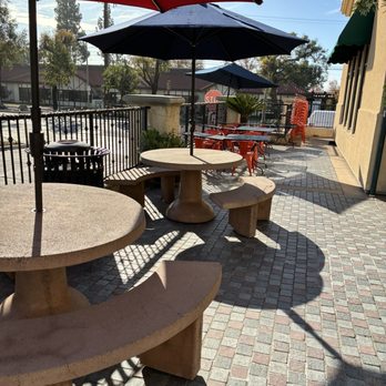 The Spot - Outdoor seating - Juice Bars & Smoothies Near Me - Claremont, California The Spot - Outdoor seating - Juice Bars & Smoothies Near Me - Claremont, California
