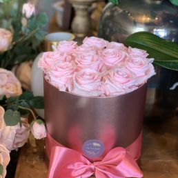 Preserved Pavè Roses