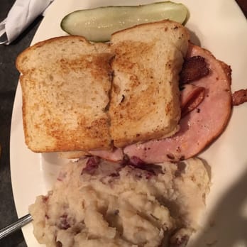O' Lydia's - Turkey melt with garlic mash - American Near Me - Milwaukee, Wisconsin O' Lydia's - Turkey melt with garlic mash - American Near Me - Milwaukee, Wisconsin
