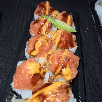 Ebaes - 8 Piece Spicy Tuna Roll - Ramen Near Me - Los Angeles, California