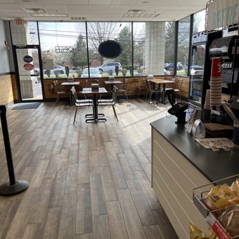 Jersey Mike's Subs - Fast Food Near Me - Hamilton Square, New Jersey