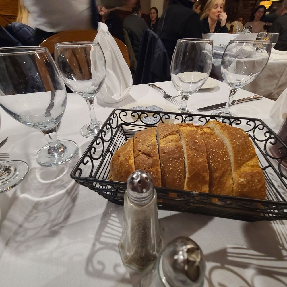 Don Pepe - Complementary breas - Spanish Near Me - Newark, New Jersey