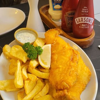 Rock & Sole Plaice - Large cod loin and chips - Fish & Chips Near Me - London, XGL