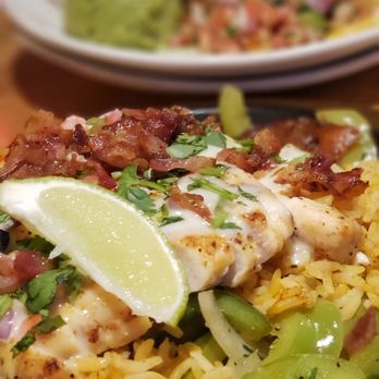 Applebee's Grill + Bar - Loaded Chicken Fajitas - American Near Me - Vancouver, Washington