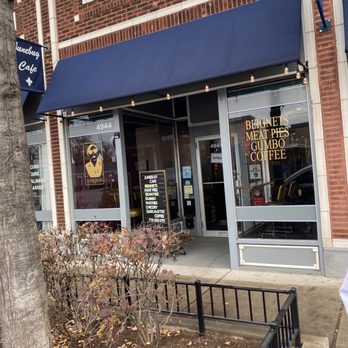 Junebug Café - Outside - Cafes Near Me - Chicago, Illinois Junebug Café - Outside - Cafes Near Me - Chicago, Illinois