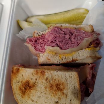 Pic Quick Deli - Corn beef!!! Yummmmm - Convenience Stores Near Me - North Royalton, Ohio