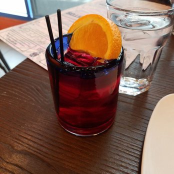 La Roca - Happy hour sangria - Mexican Near Me - Philadelphia, Pennsylvania