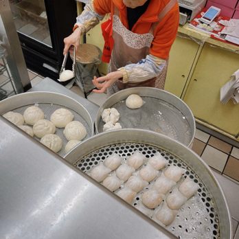 Delicious Dim Sum - Shrimp dumplings and bao - Dim Sum Near Me - San Francisco, California Delicious Dim Sum - Shrimp dumplings and bao - Dim Sum Near Me - San Francisco, California