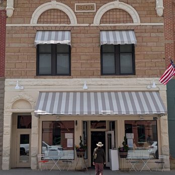 Piccola Cucina - Outside - Italian Near Me - Red Lodge, Montana Piccola Cucina - Outside - Italian Near Me - Red Lodge, Montana