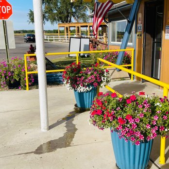 La Junta KOA - Lots of flowers! - RV Parks Near Me - La Junta, Colorado
